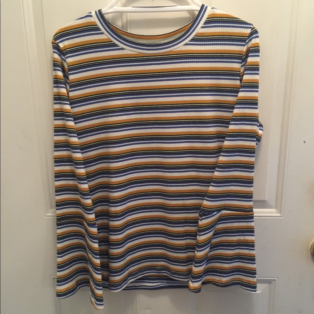 NWT Skies are Blue striped top flare at the wrist